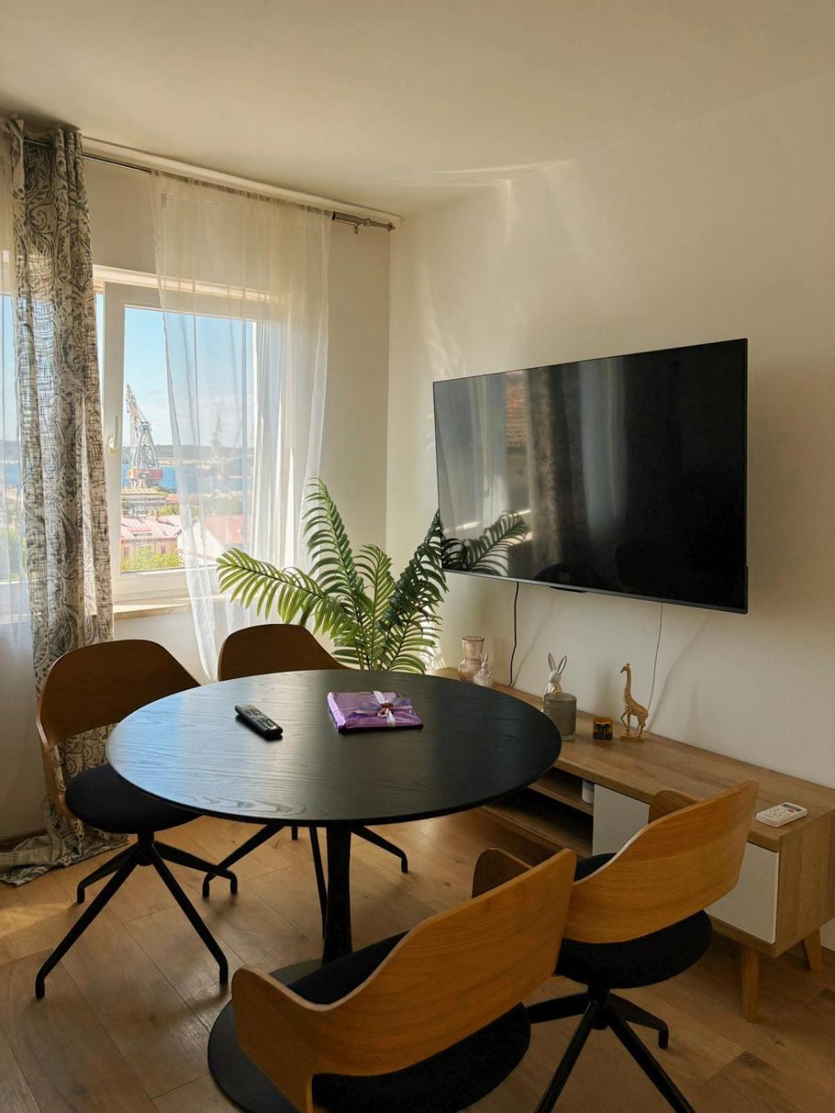 Appartement Ana à Pula Extérieur photo